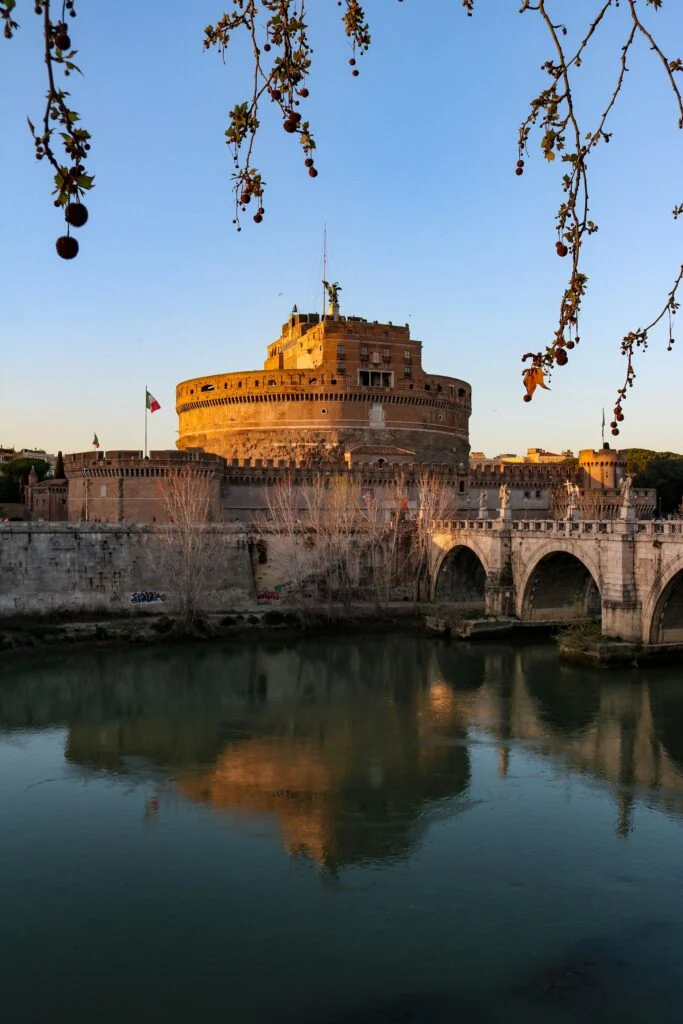 “Angels and Demons” quest: Castel Sant'Angelo and its bridge